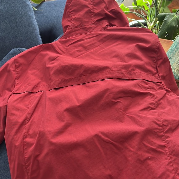 Belief NYC raincoat - Picture 4 of 4